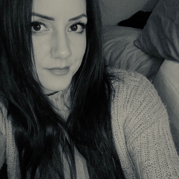 Meet your Posher, Krysta - Picture 1 of 1